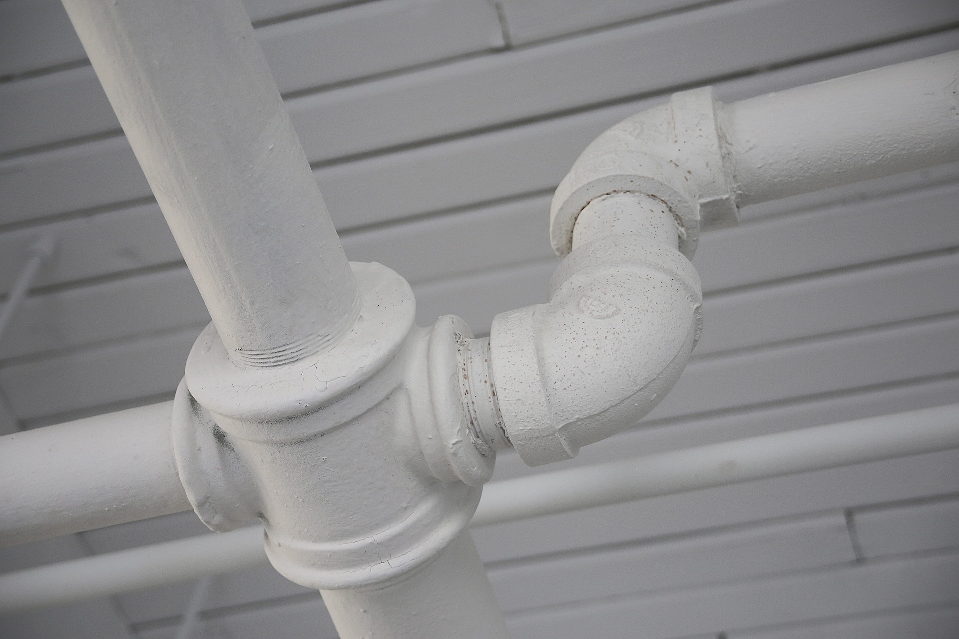 most common causes of plumbing leaks